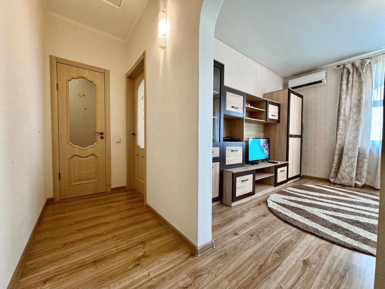 Apartpoltava Новий Будинок, В Самому Центрі 2-Окремі Кімнати, Панорамний Балкон Exterior foto